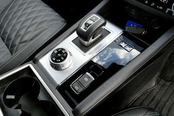 2023 Mitsubishi Outlander PHEV Exceed ZM