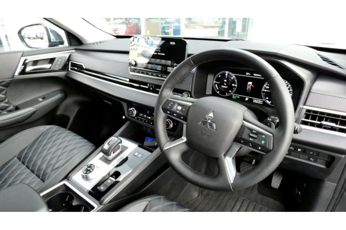 2023 Mitsubishi Outlander PHEV Exceed ZM