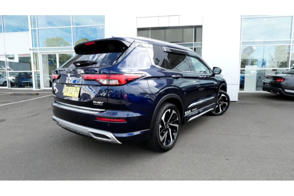 2023 Mitsubishi Outlander PHEV Exceed ZM