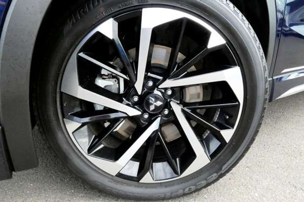 2023 Mitsubishi Outlander PHEV Exceed ZM