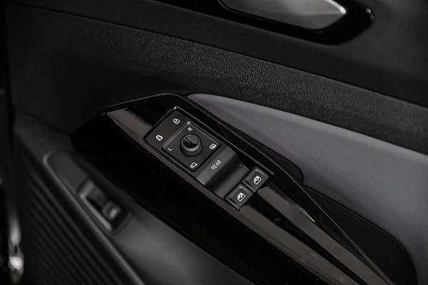 2025 Volkswagen ID.4 Pro E2