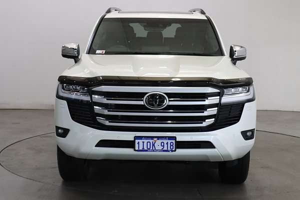2024 Toyota Landcruiser Sahara FJA300R