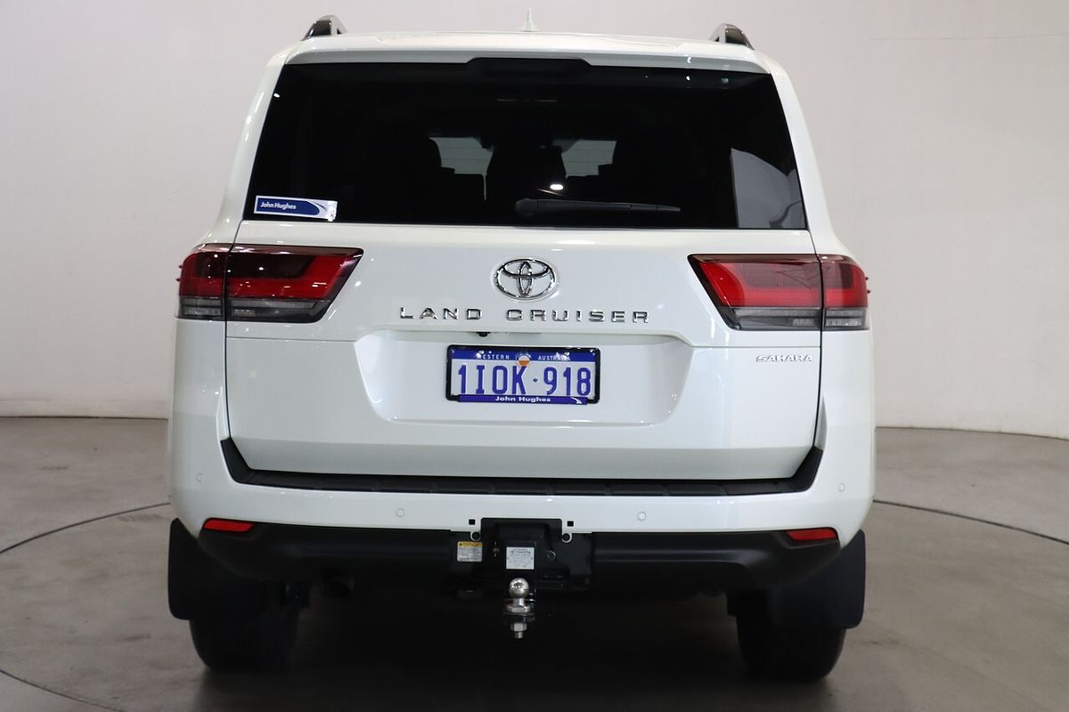 2024 Toyota Landcruiser Sahara FJA300R