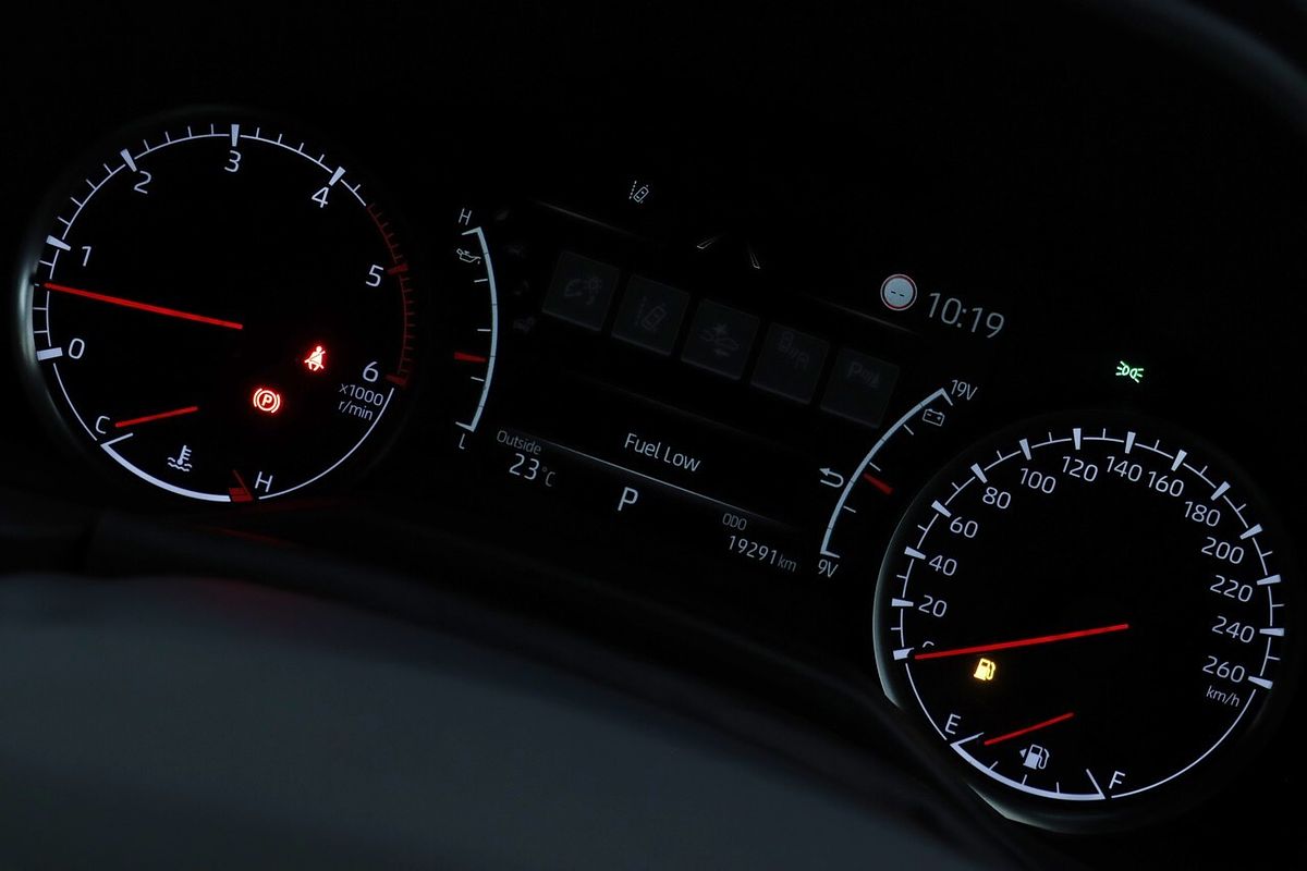 2024 Toyota Landcruiser Sahara FJA300R