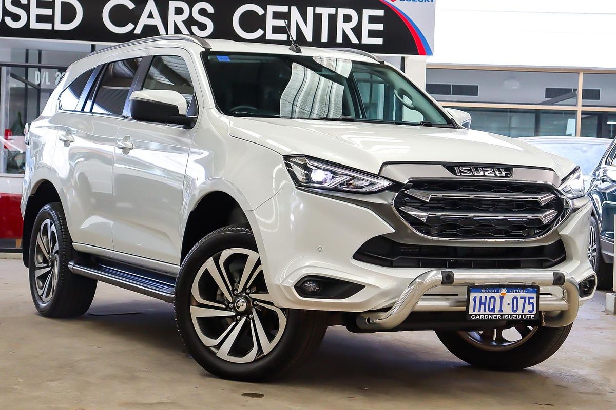 2022 Isuzu MU-X LS-T