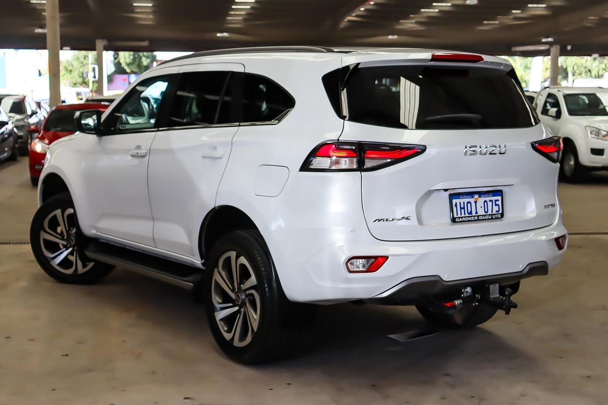 2022 Isuzu MU-X LS-T