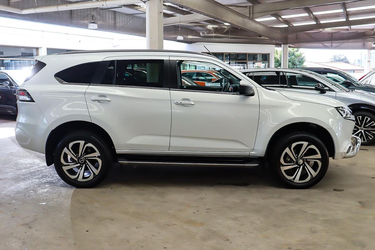 2022 Isuzu MU-X LS-T