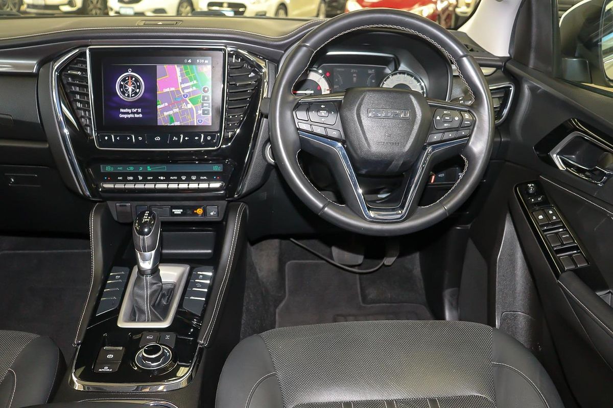2022 Isuzu MU-X LS-T