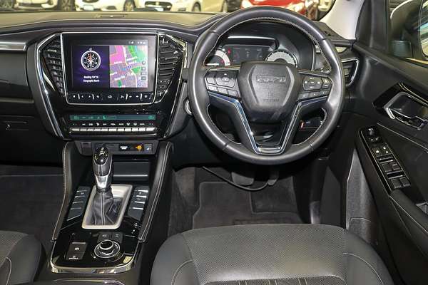 2022 Isuzu MU-X LS-T