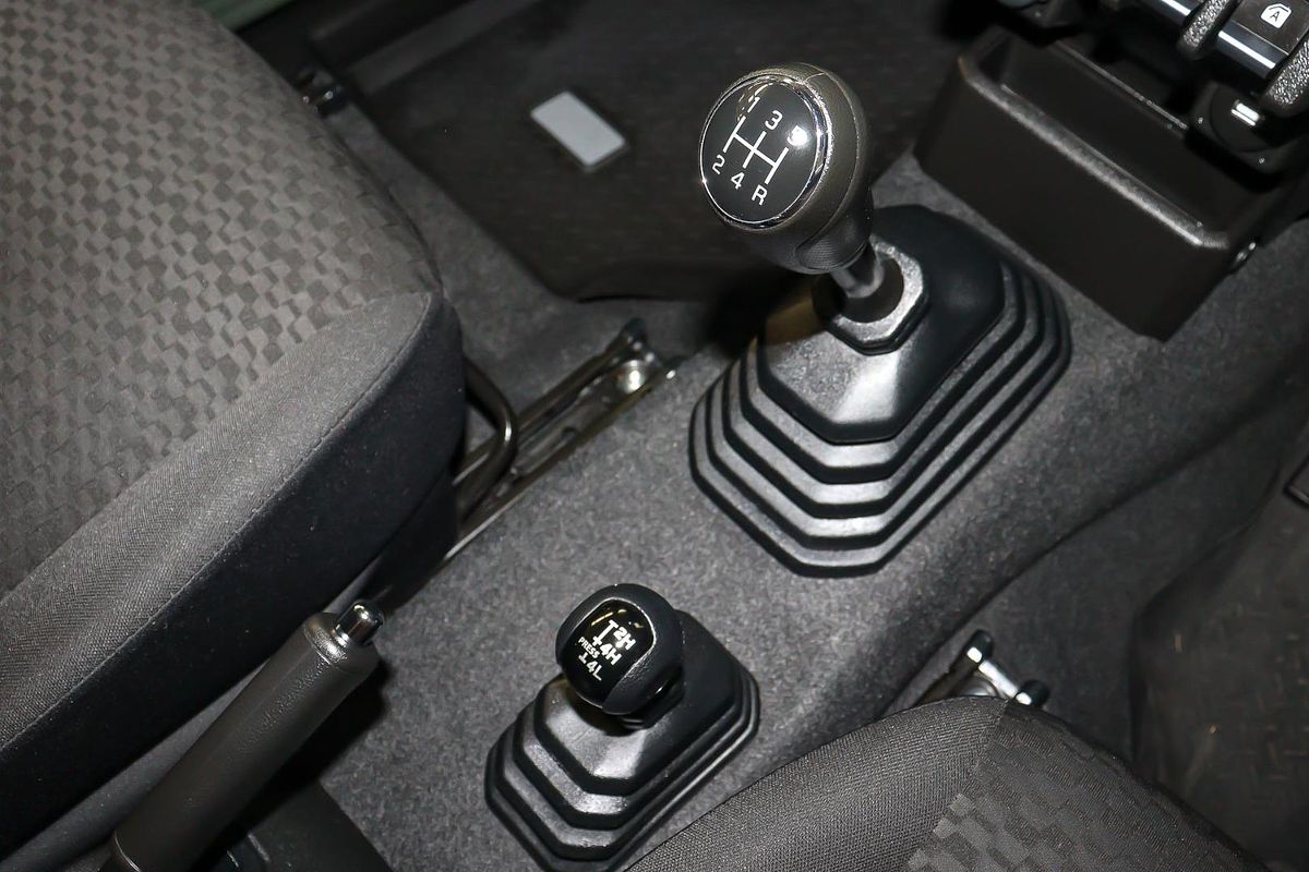 2022 Suzuki Jimny GLX GJ