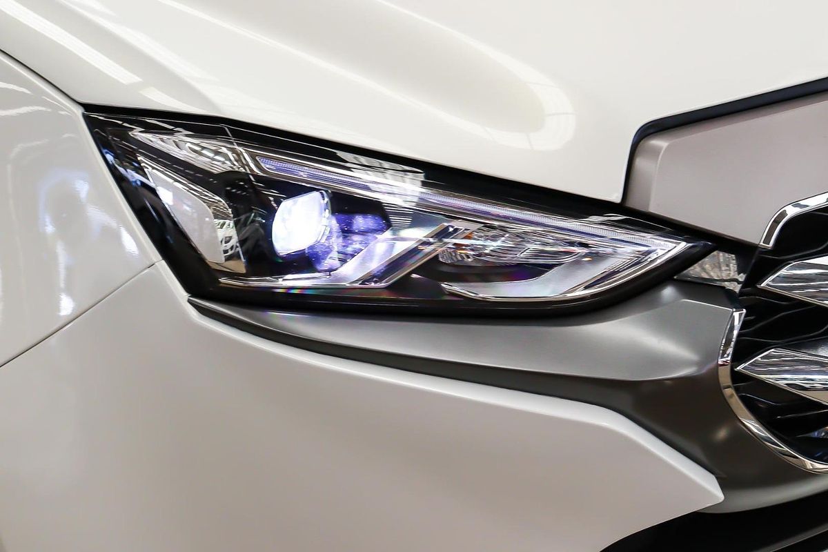 2022 Isuzu MU-X LS-T