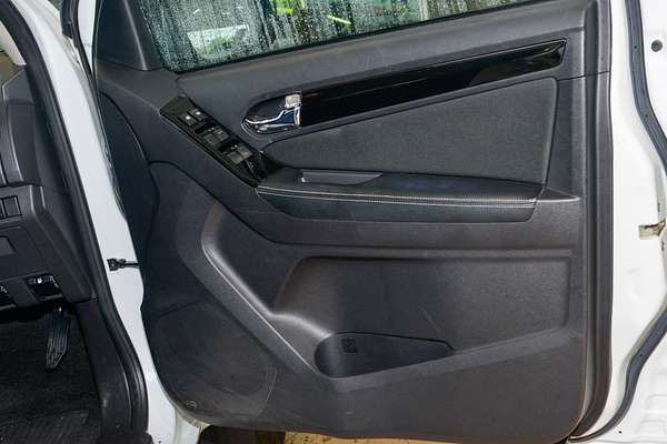 2020 Isuzu MU-X LS-M
