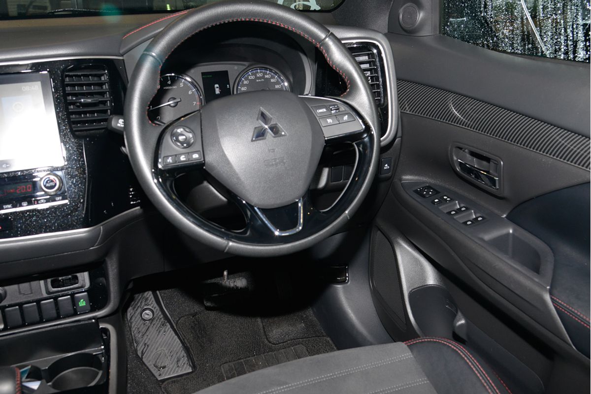 2020 Mitsubishi Outlander Black Edition ZL