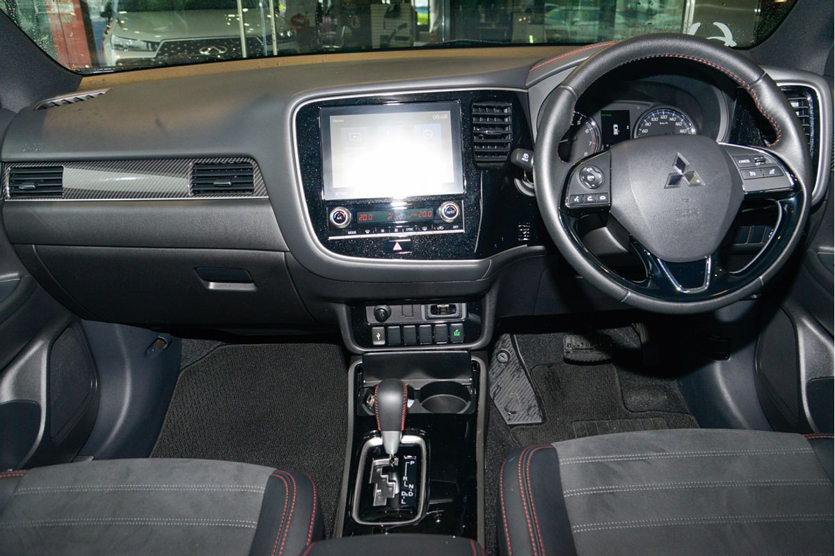 2020 Mitsubishi Outlander Black Edition ZL