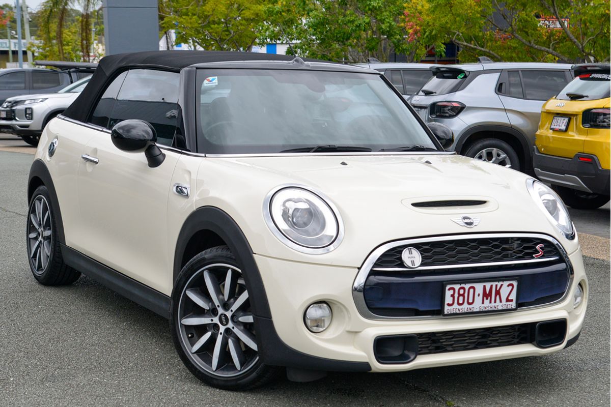 2017 MINI Convertible Cooper S F57