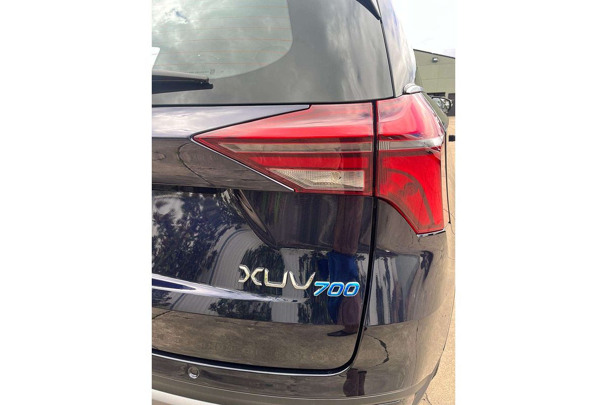 2025 Mahindra XUV700 AX7L