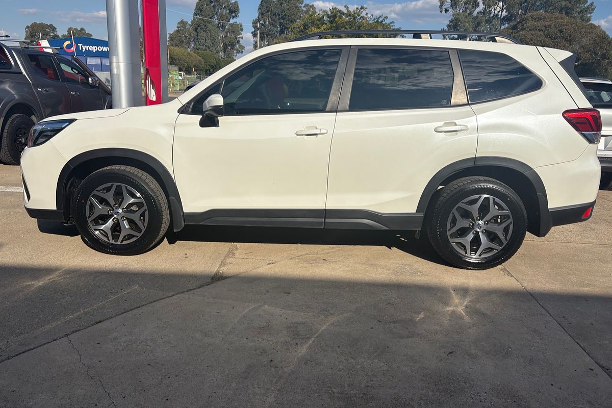 2020 Subaru Forester 2.5i S5