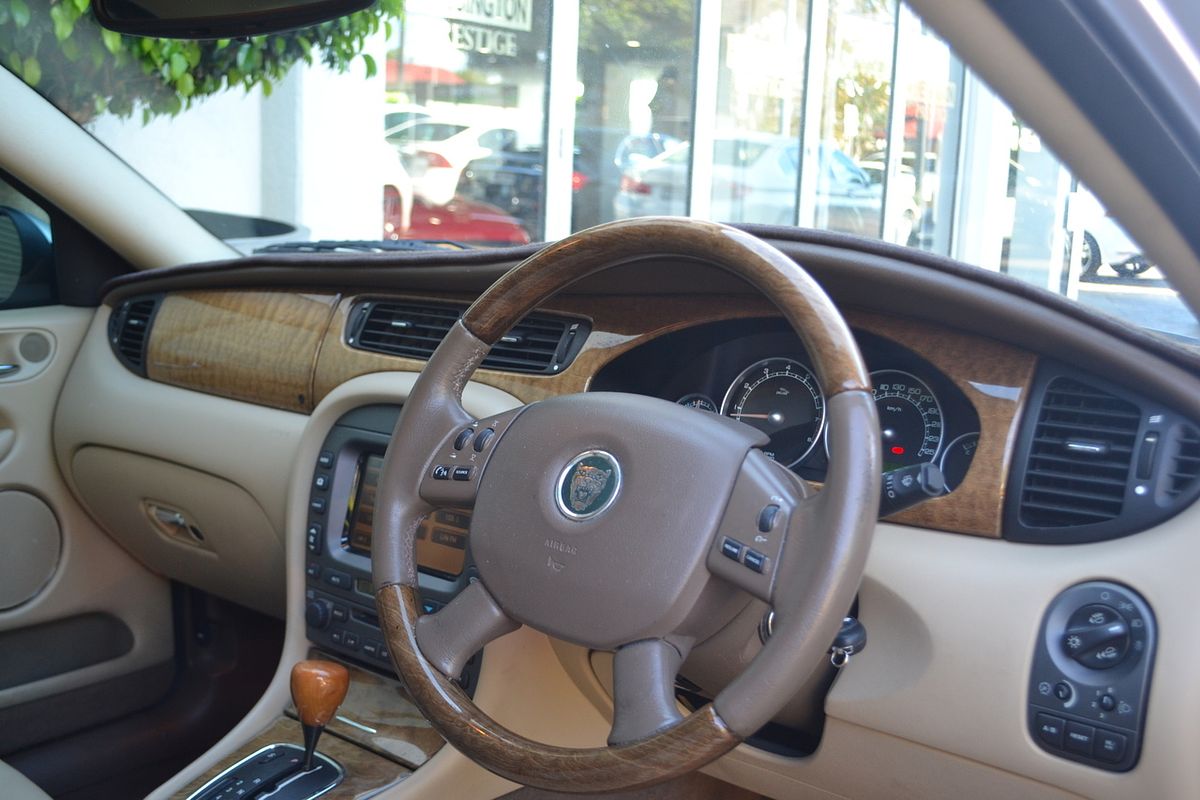 2005 Jaguar X-Type Luxury X400