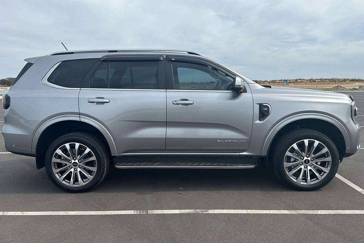 2024 Ford Everest Platinum