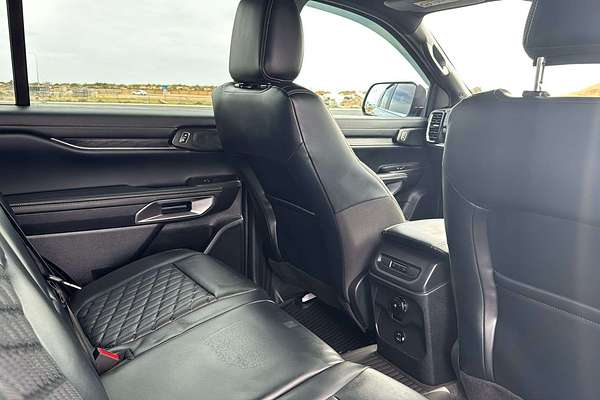 2024 Ford Everest Platinum