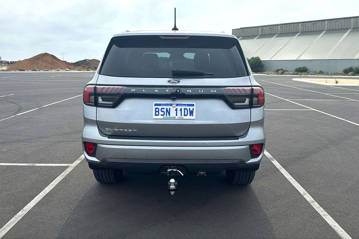 2024 Ford Everest Platinum