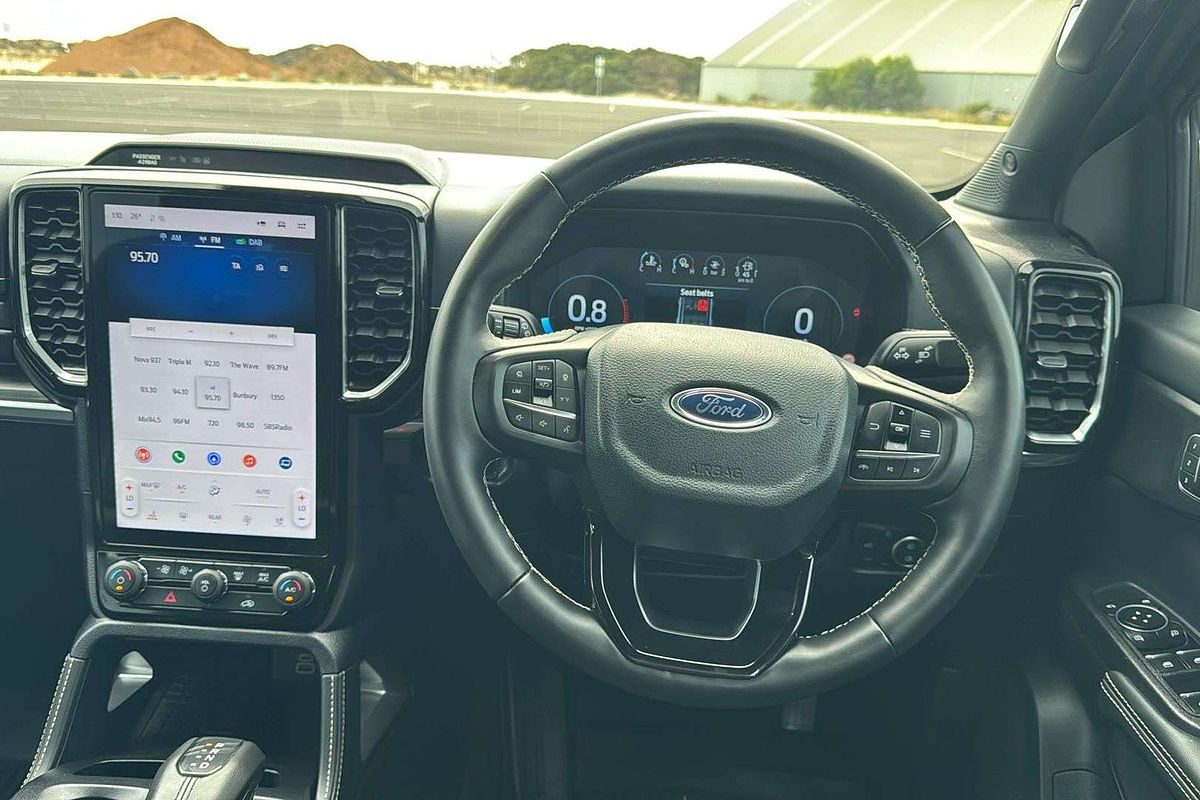 2024 Ford Everest Platinum