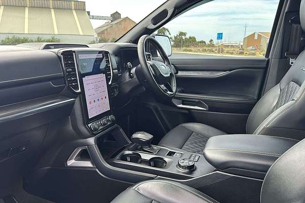 2024 Ford Everest Platinum