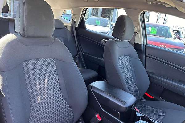 2023 Kia Sportage S NQ5