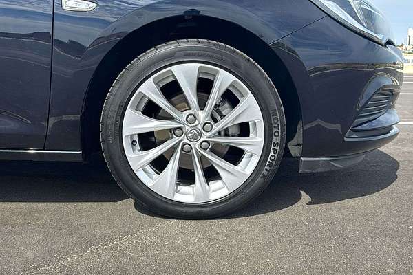 2019 Holden Astra R BK