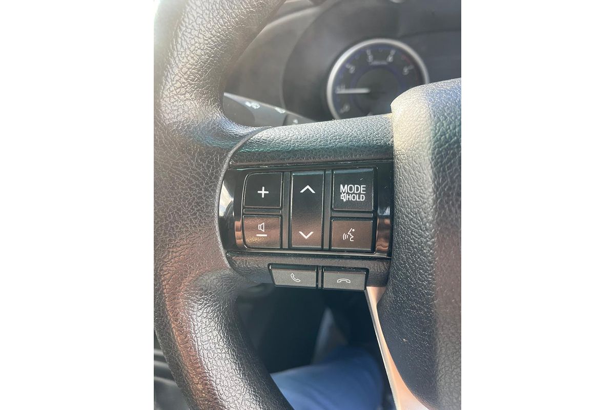 2016 Toyota Hilux SR GUN126R 4X4