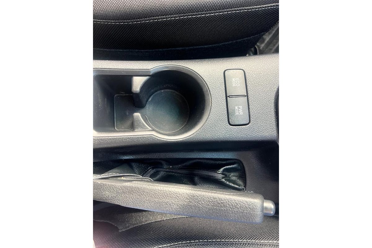 2016 Toyota Hilux SR GUN126R 4X4
