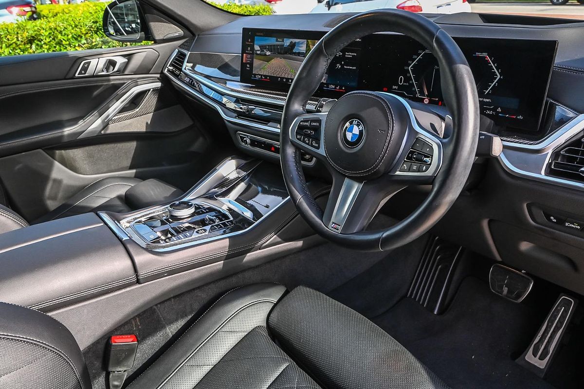 2023 BMW X6 xDrive40i M Sport G06 LCI