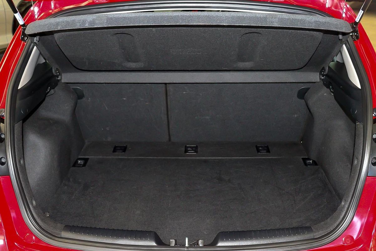 2014 Kia Cerato Si YD