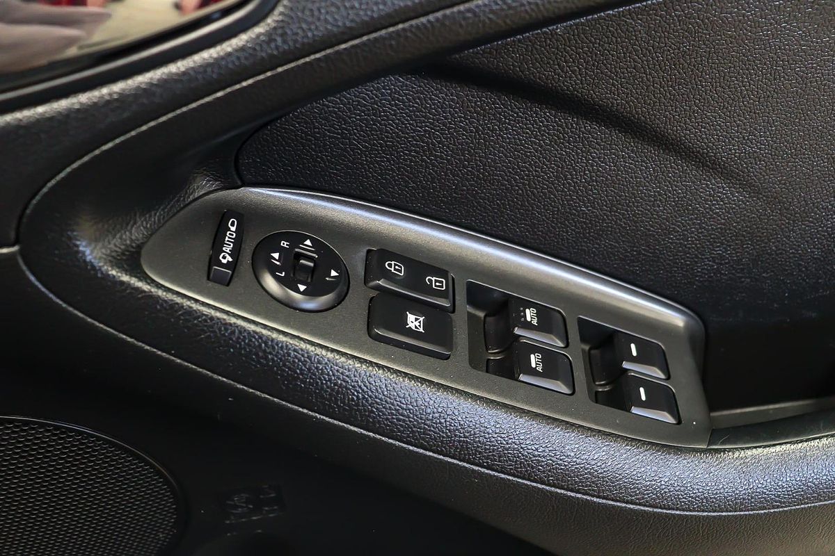 2014 Kia Cerato Si YD