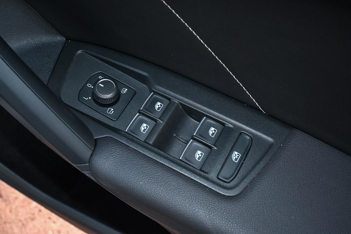 2023 Volkswagen Tiguan 162TSI R-Line 5N