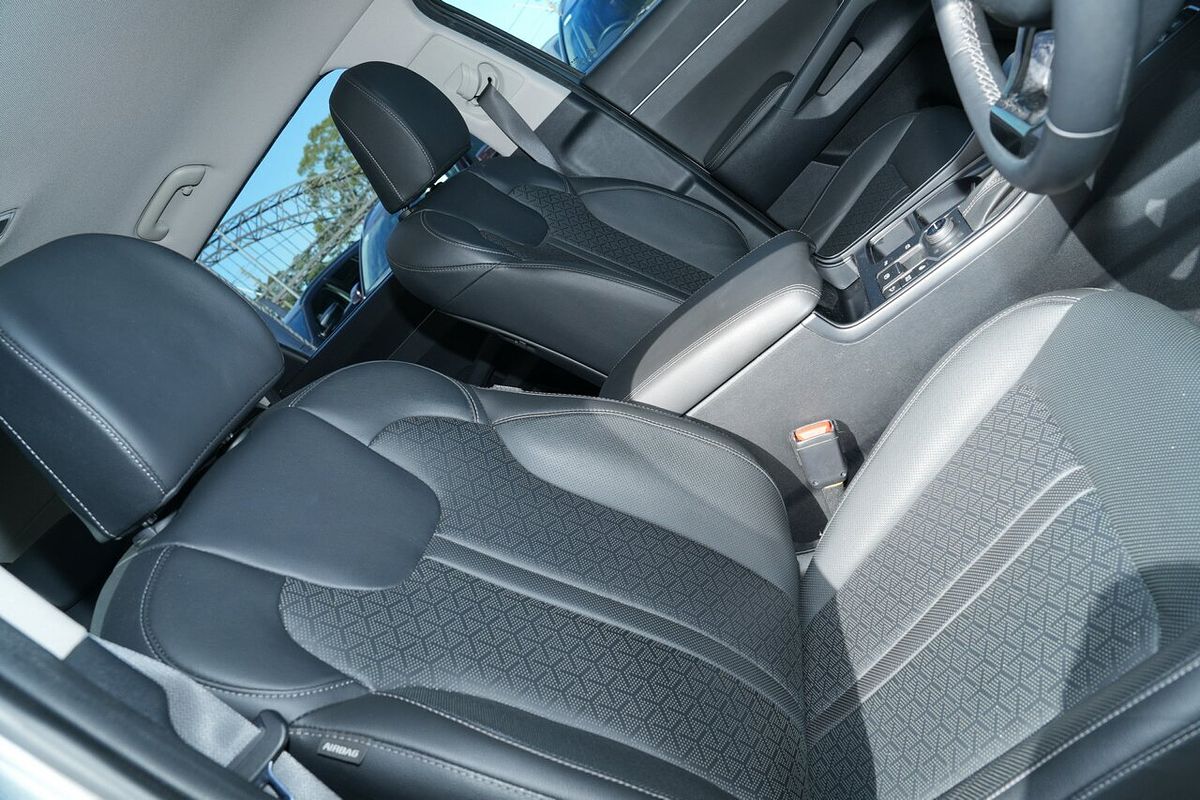 2023 Kia Sorento Sport+ MQ4