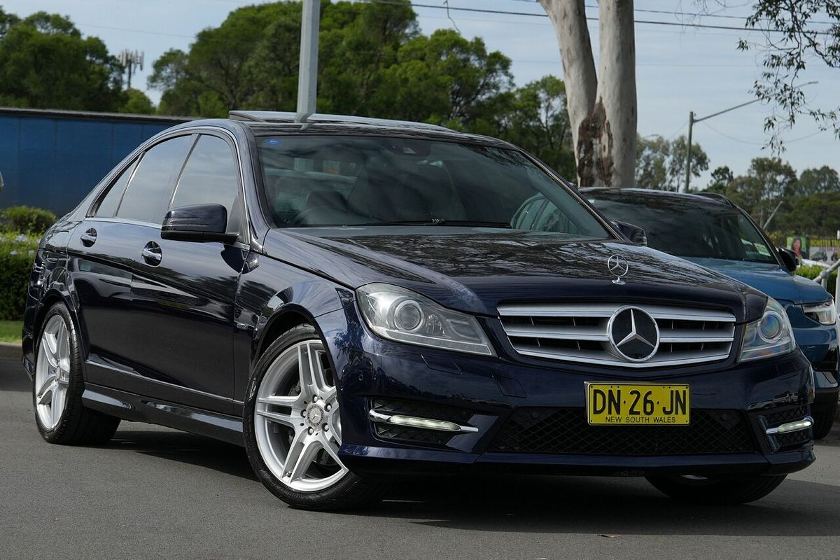 2011 Mercedes-Benz C-Class C300 Elegance W204