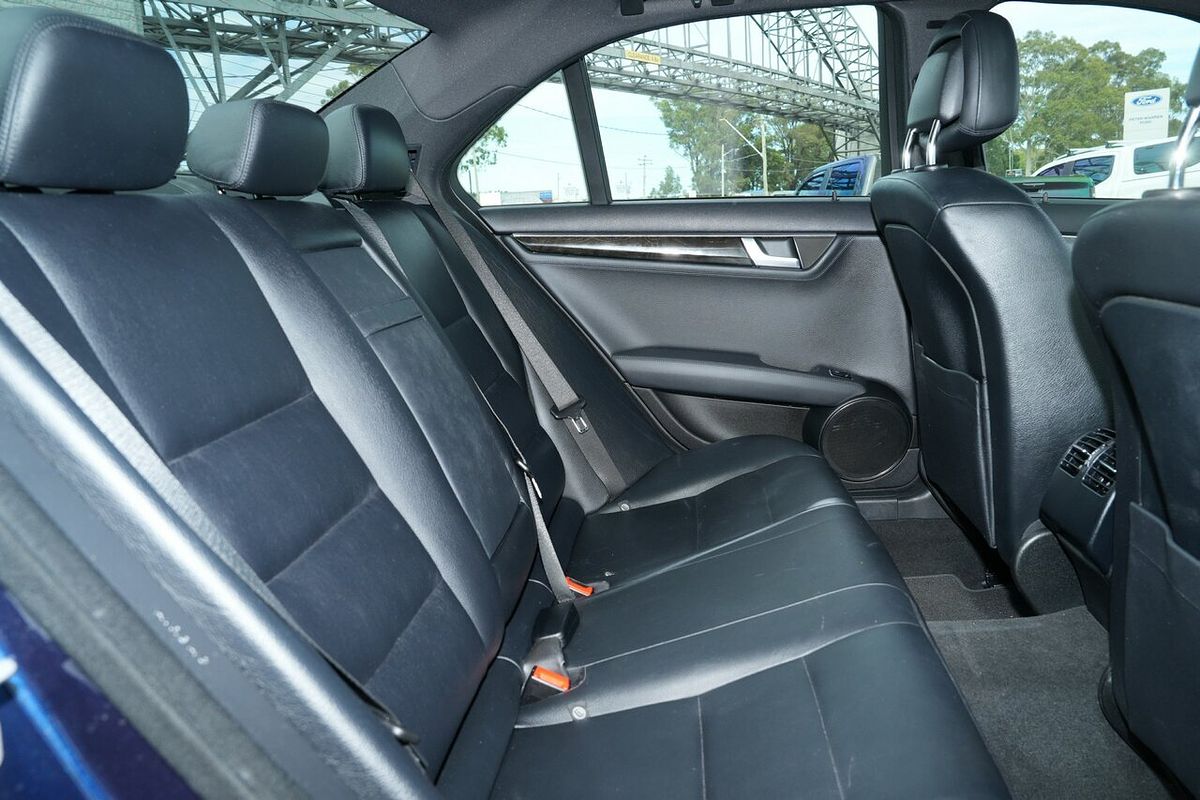 2011 Mercedes-Benz C-Class C300 Elegance W204