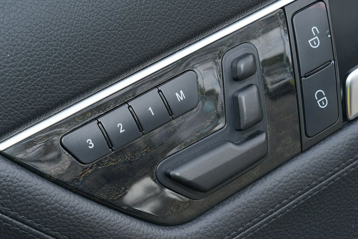 2011 Mercedes-Benz C-Class C300 Elegance W204