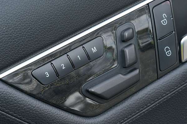 2011 Mercedes-Benz C-Class C300 Elegance W204