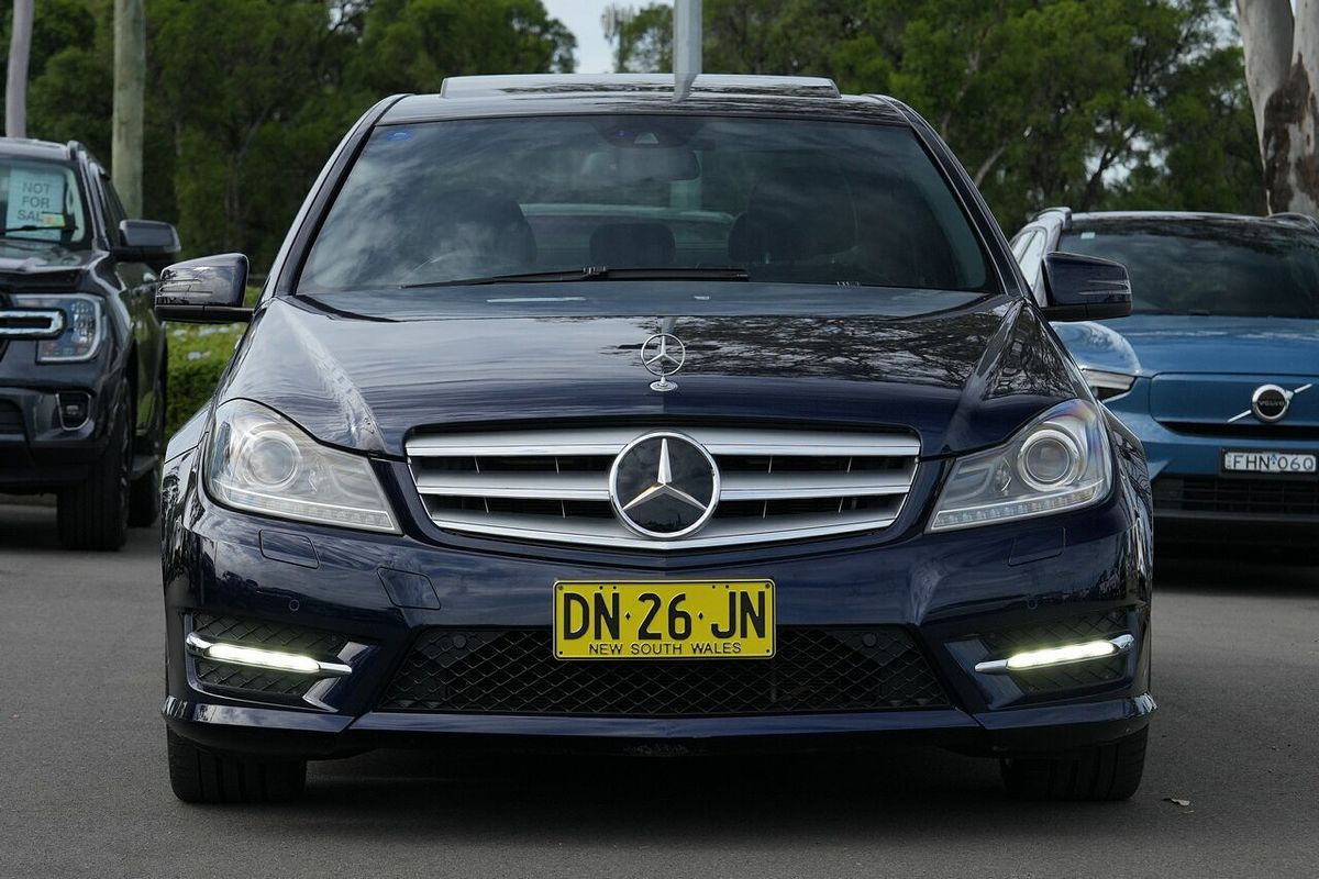 2011 Mercedes-Benz C-Class C300 Elegance W204