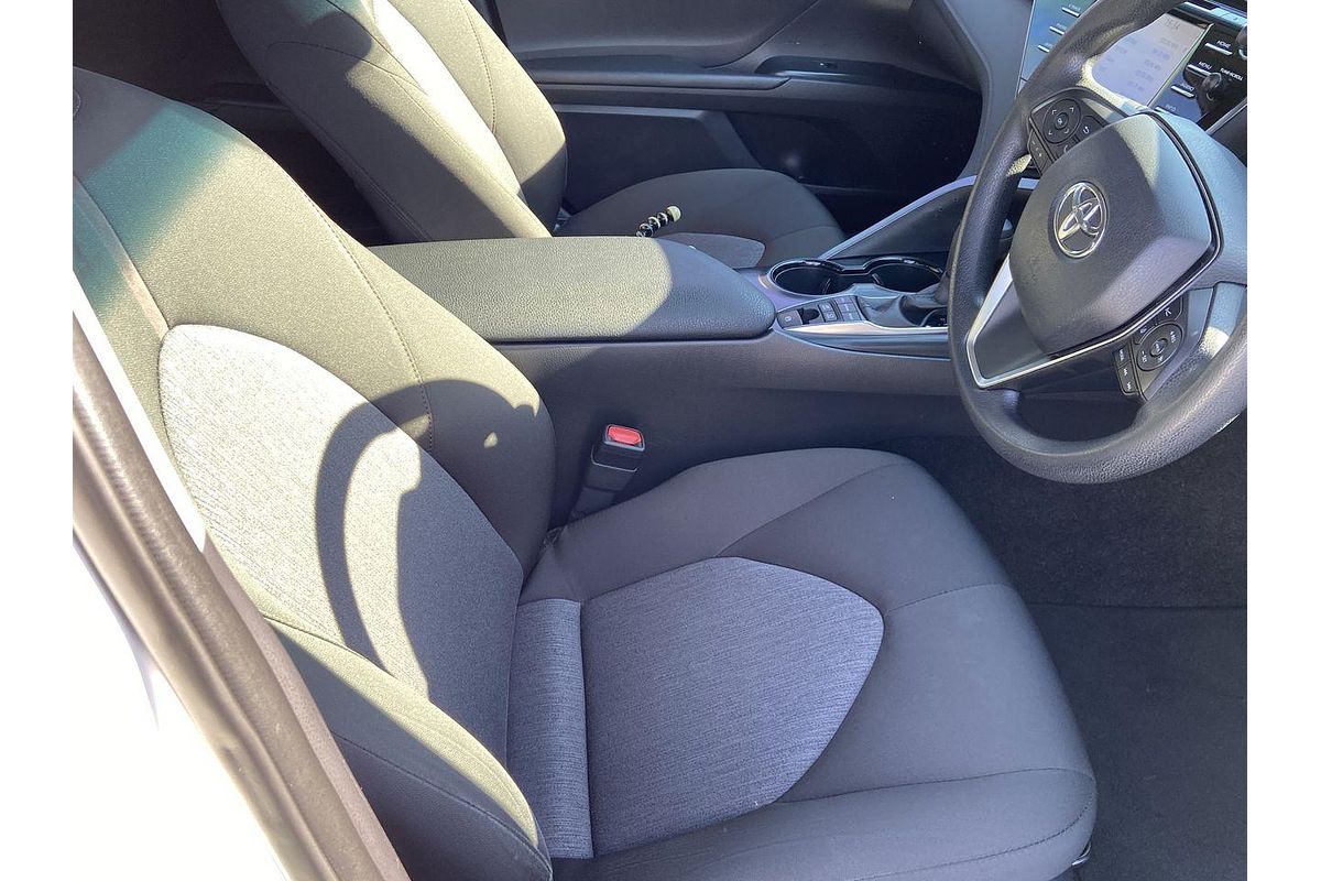 2020 Toyota Camry Ascent AXVH70R
