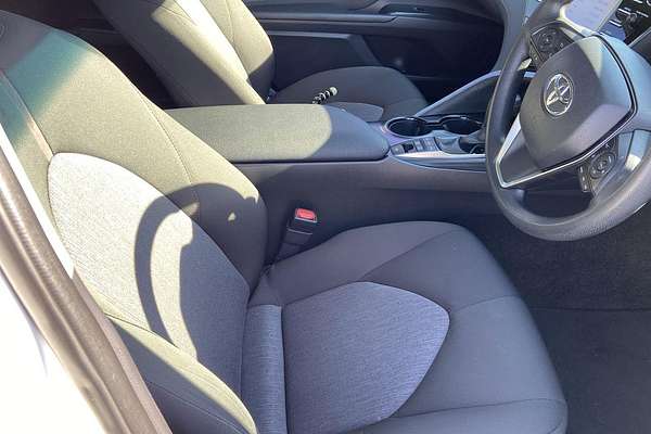 2020 Toyota Camry Ascent AXVH70R