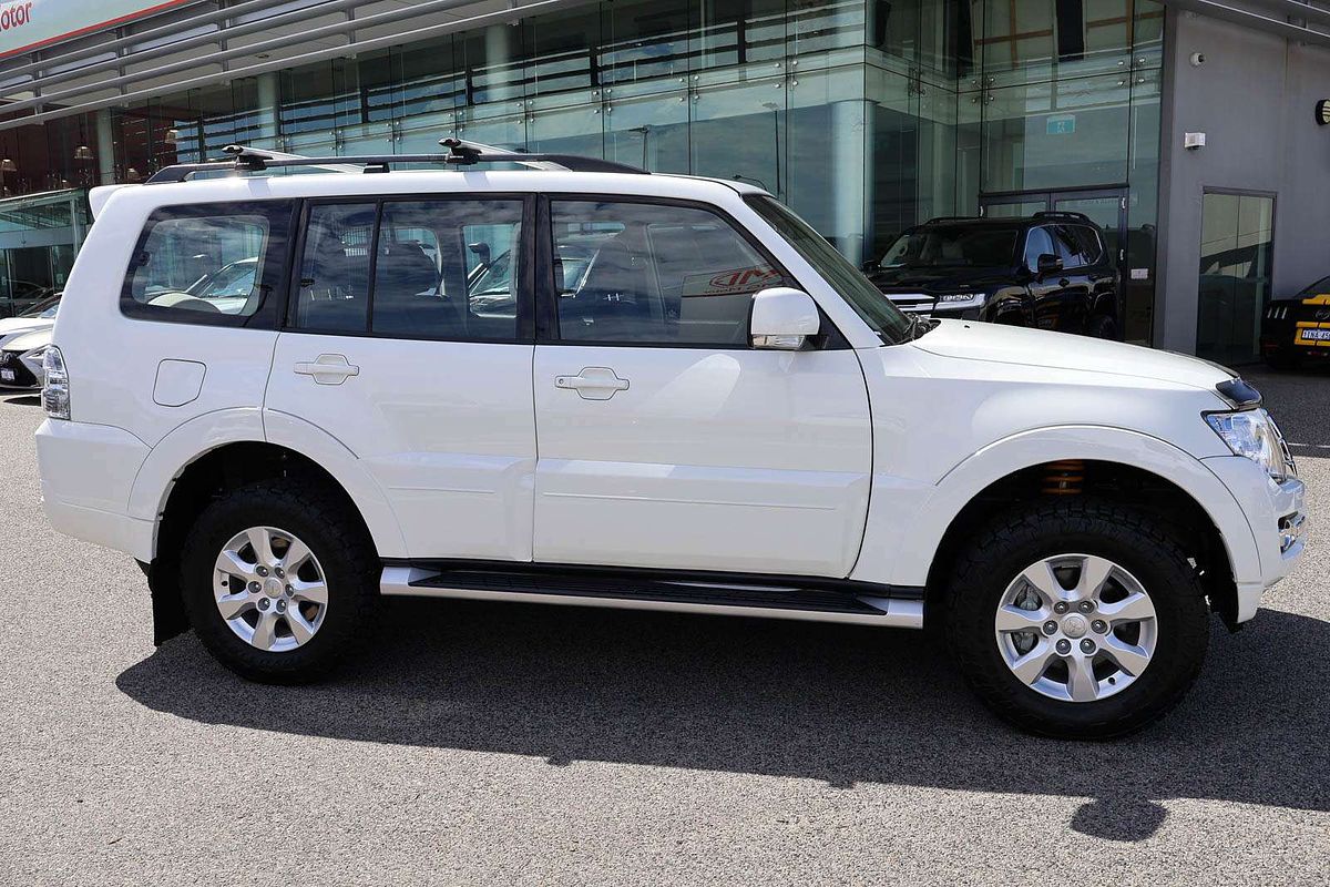 2019 Mitsubishi Pajero GLX NX