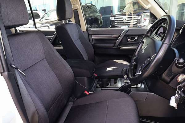 2019 Mitsubishi Pajero GLX NX