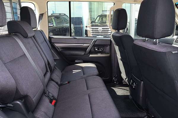 2019 Mitsubishi Pajero GLX NX