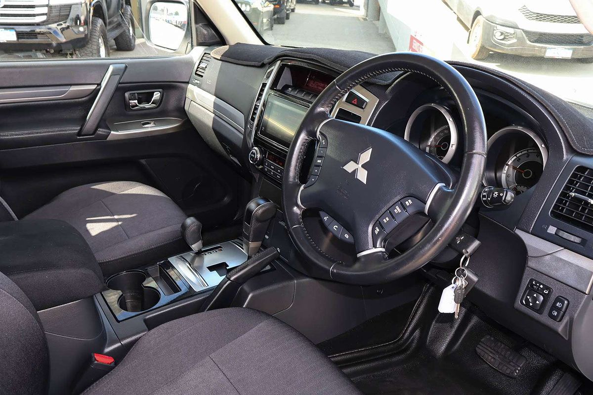 2019 Mitsubishi Pajero GLX NX