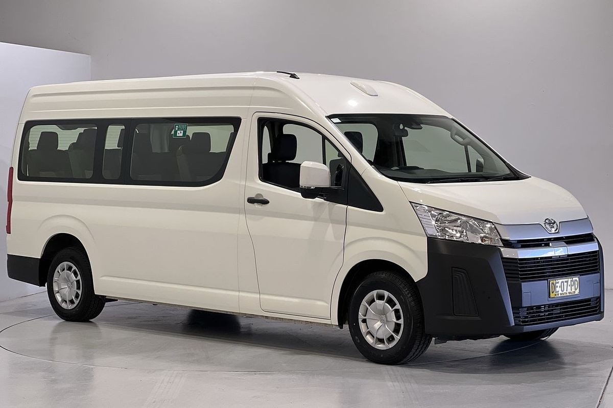 2022 Toyota Hiace Commuter GDH322R