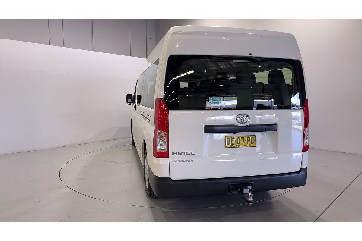 2022 Toyota Hiace Commuter GDH322R