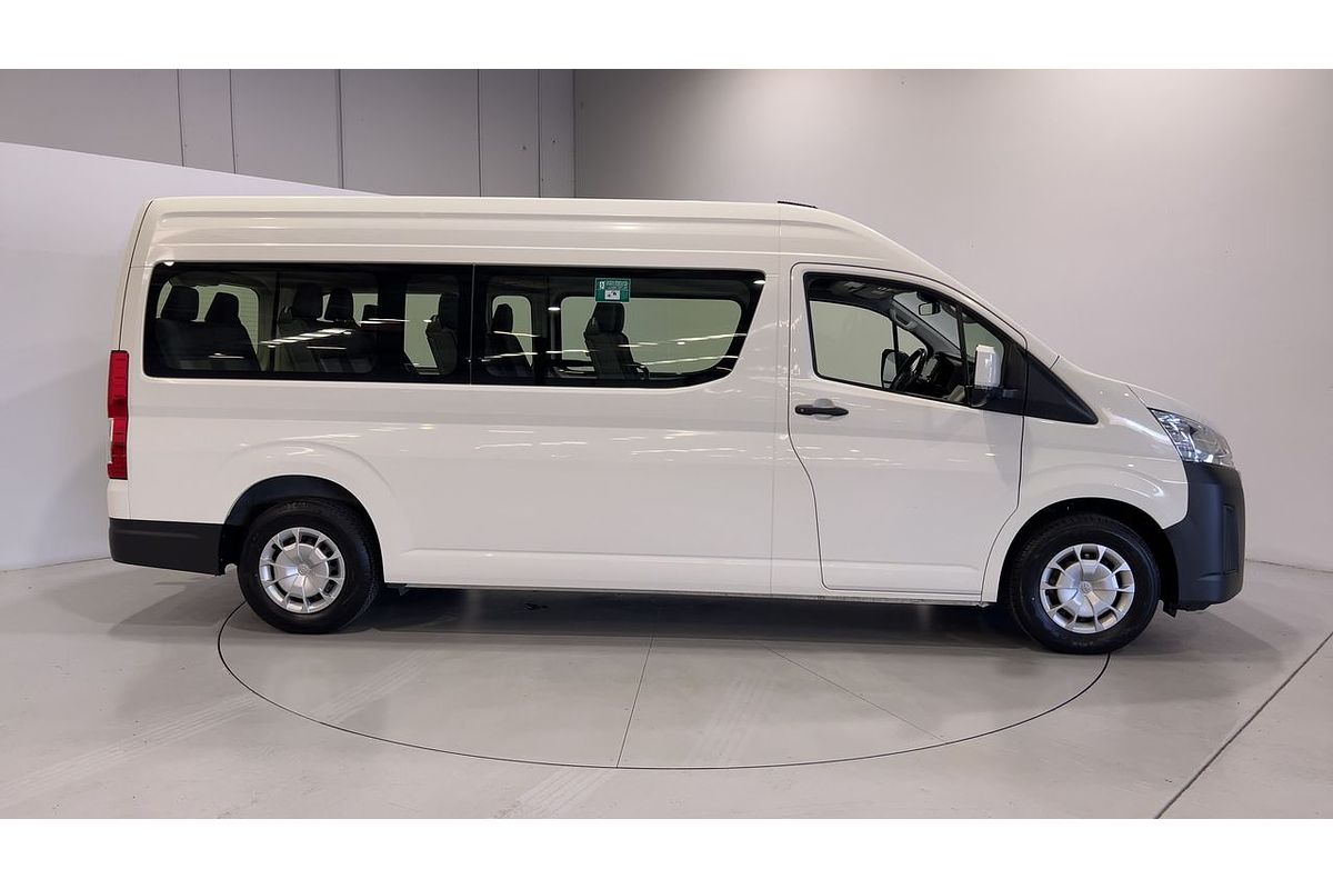 2022 Toyota Hiace Commuter GDH322R